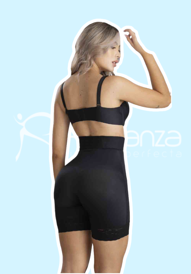 Mod. 3372 Short Cintura Alta