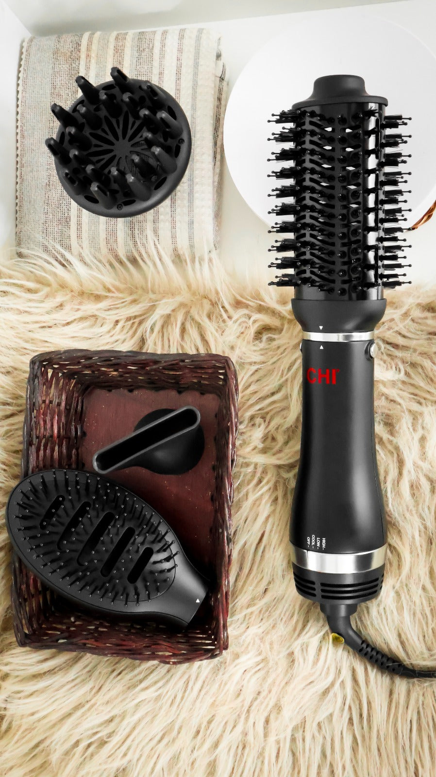 CHI volumizer 4-in-1 Blowout Brush